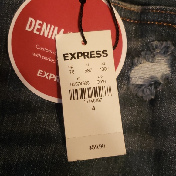 EXPRESS BERMUDA HIGH RISE - Picture 7 of 9